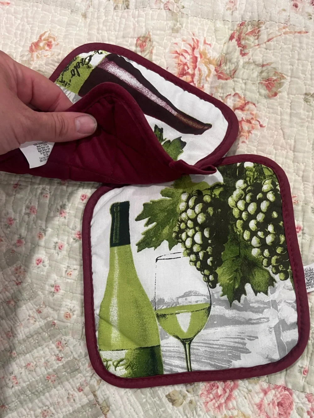 IKEA Burgundy and Green Grapes Pot Holders (Pair)